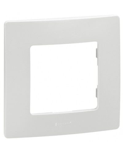 Рамка 1 пост Etika белый Legrand 672501 в Йошкар-Оле Аксессуары для кабель-канала Pintop.ru